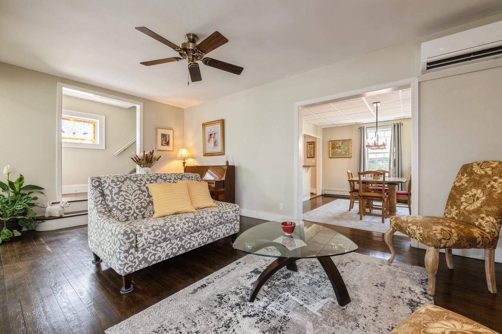 Malverne, NY 11565,29 West AVE