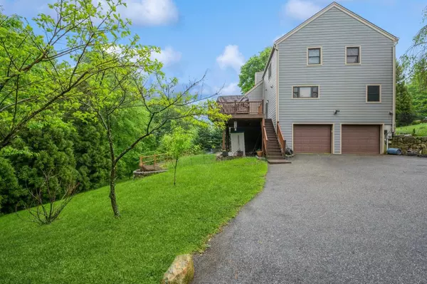 Mahopac, NY 10541,56 Hillside TER