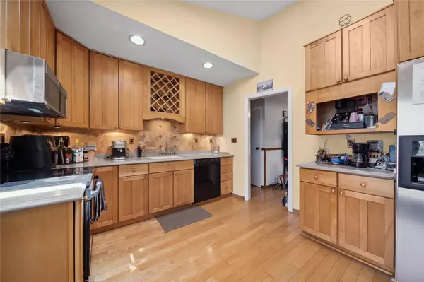 Ronkonkoma, NY 11779,415 Fir Grove RD