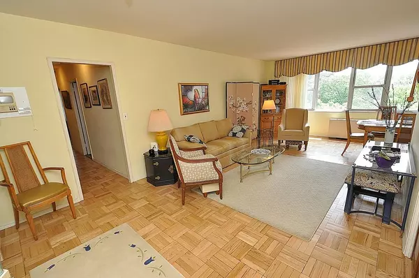 230 Garth RD #6C1, Scarsdale, NY 10583