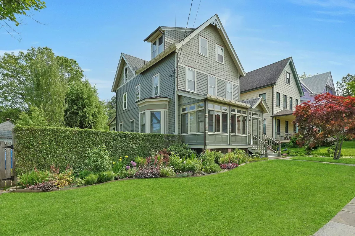 Peekskill, NY 10566,1104 Elm ST