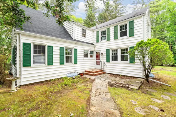 Chestnut Ridge, NY 10977,7 Scotland Hill PARK