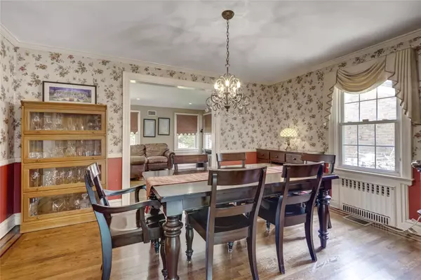 Garden City, NY 11530,15 Jefferson ST