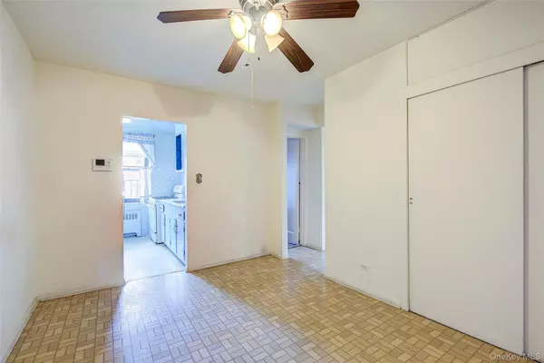 East Elmhurst, NY 11369,32-43 91 ST #504