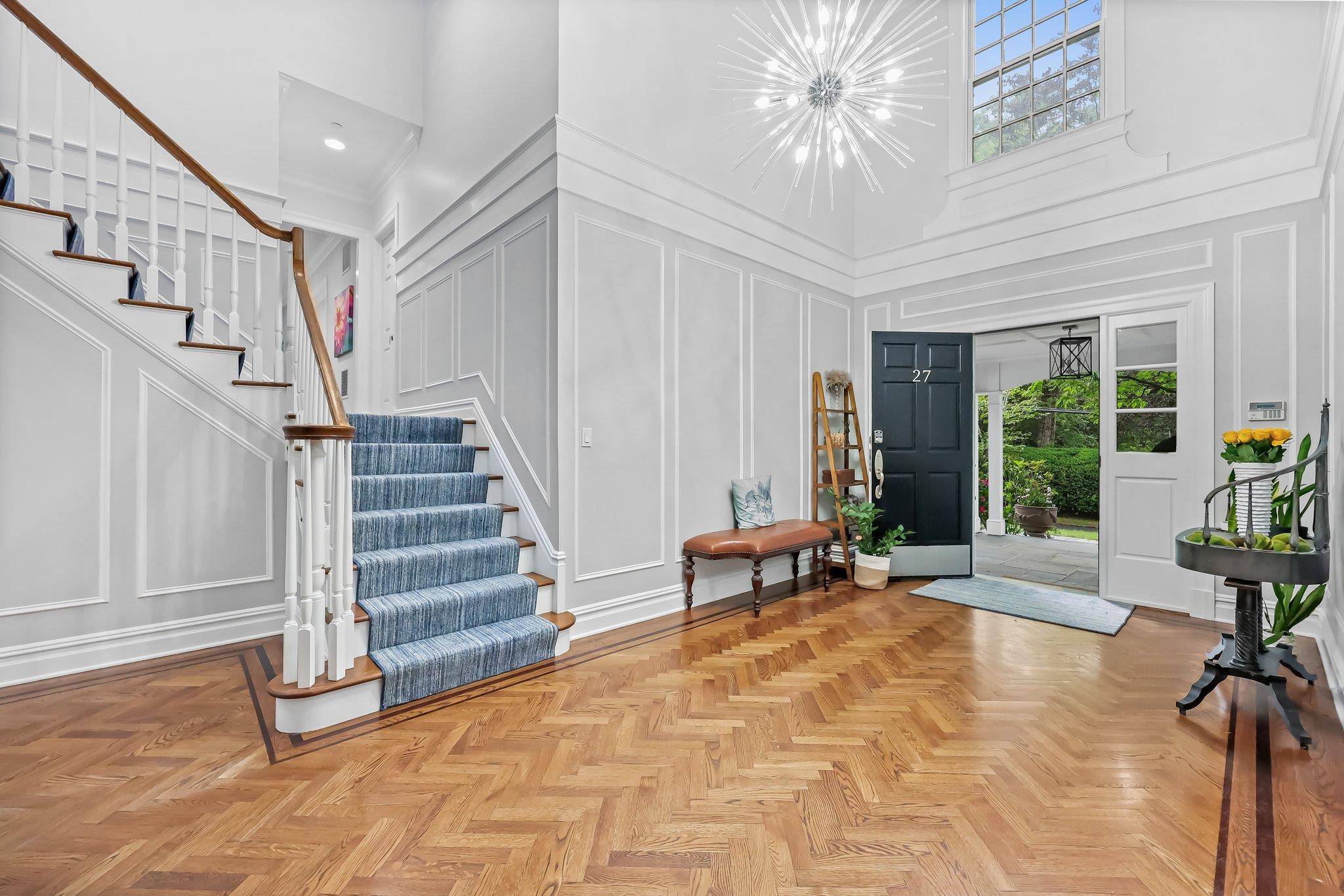 Scarsdale, NY 10583,27 Olmsted RD