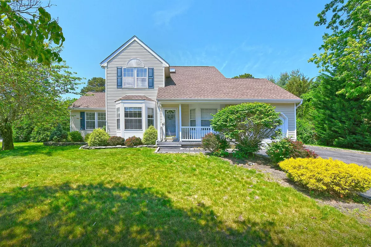 Miller Place, NY 11764,8 Thunder RD