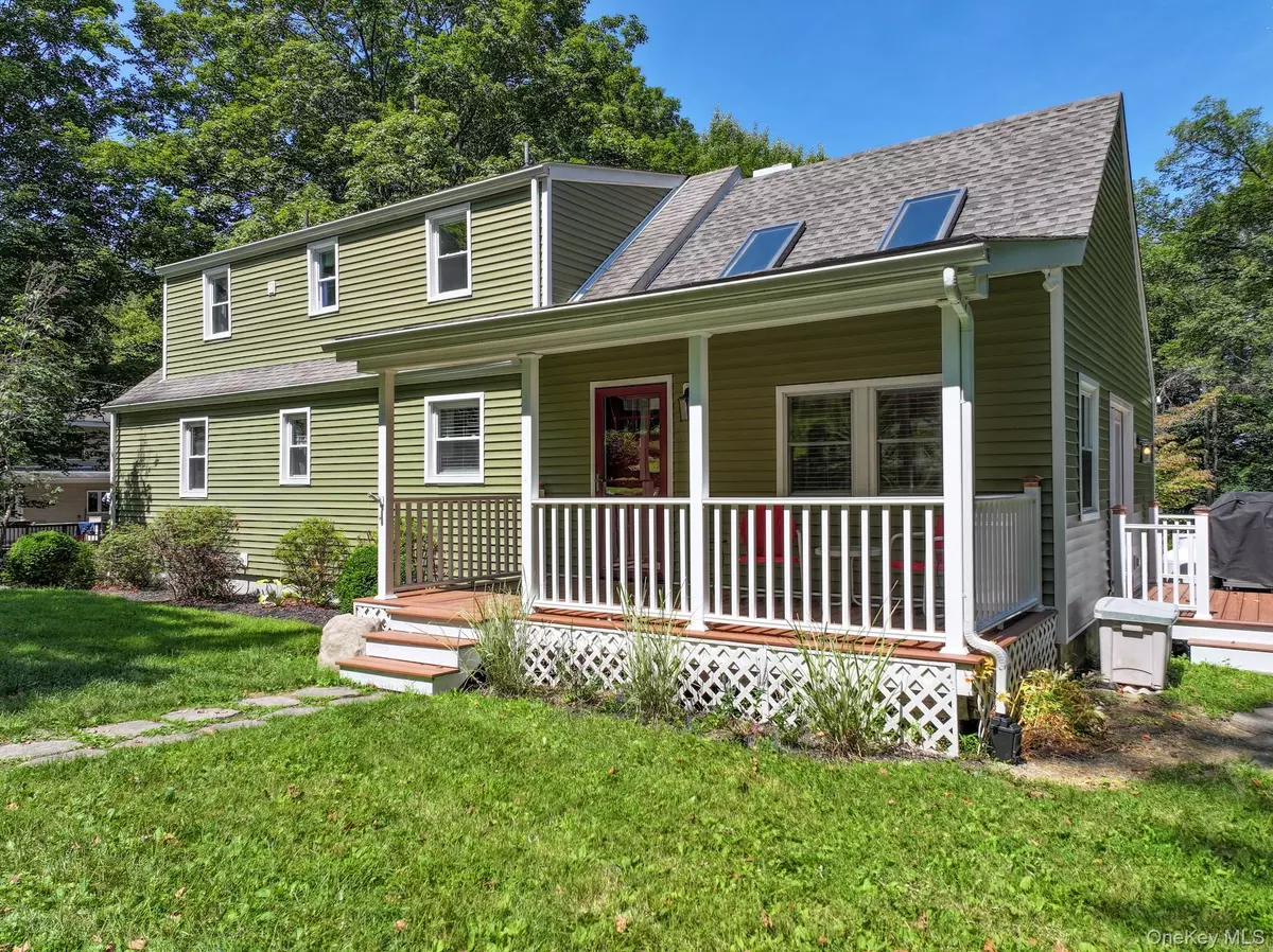 Cornwall, NY 12518,1 Westlin LN