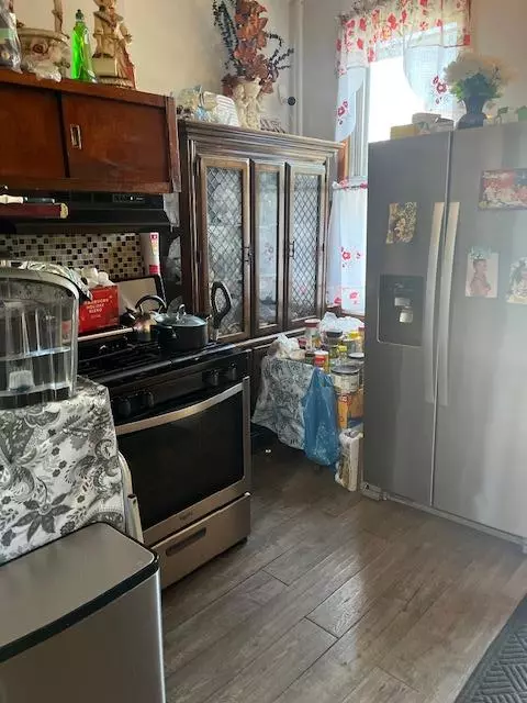 Maspeth, NY 11378,5436 Nurge AVE