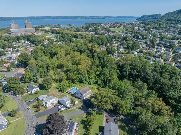 West Haverstraw, NY 10993,2 Joseph ST