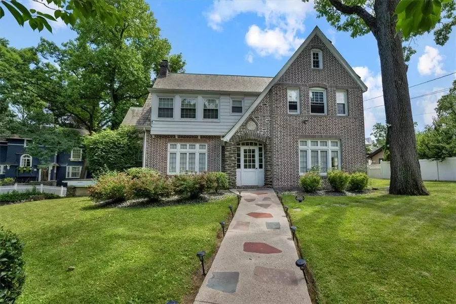 2 Rockland AVE, Yonkers, NY 10705