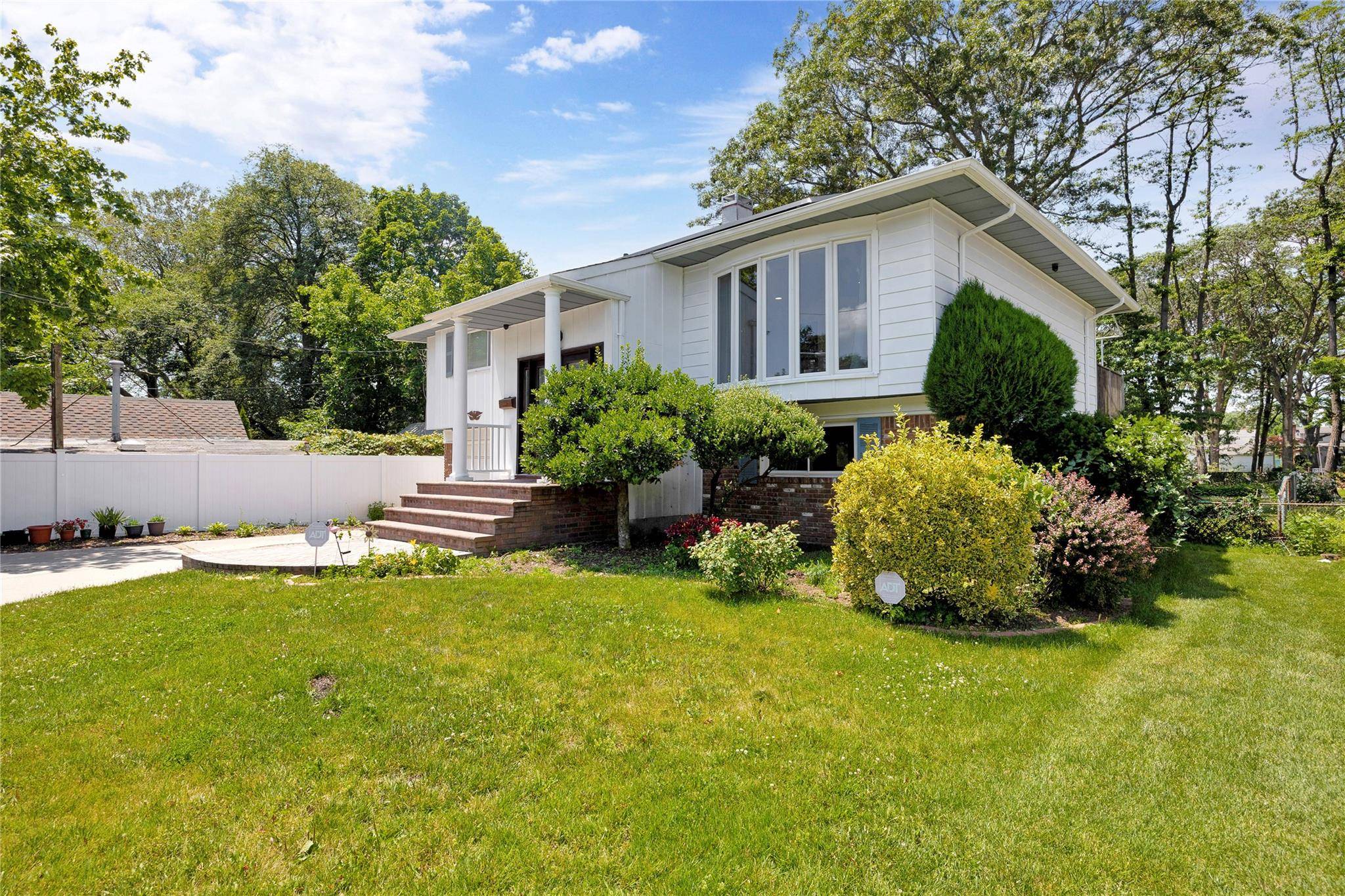 West Hempstead, NY 11552,446 Joan CT