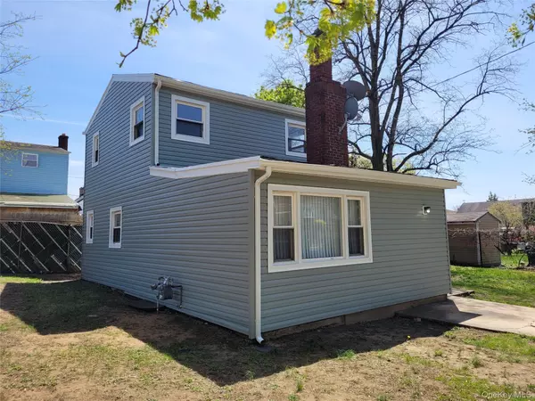 150 Louis AVE, Elmont, NY 11003