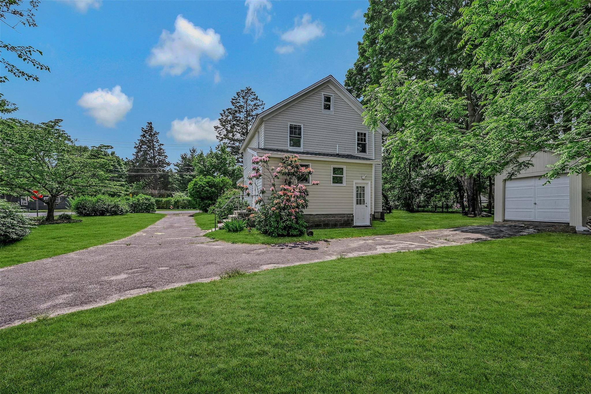 Riverhead, NY 11901,506 Raynor AVE