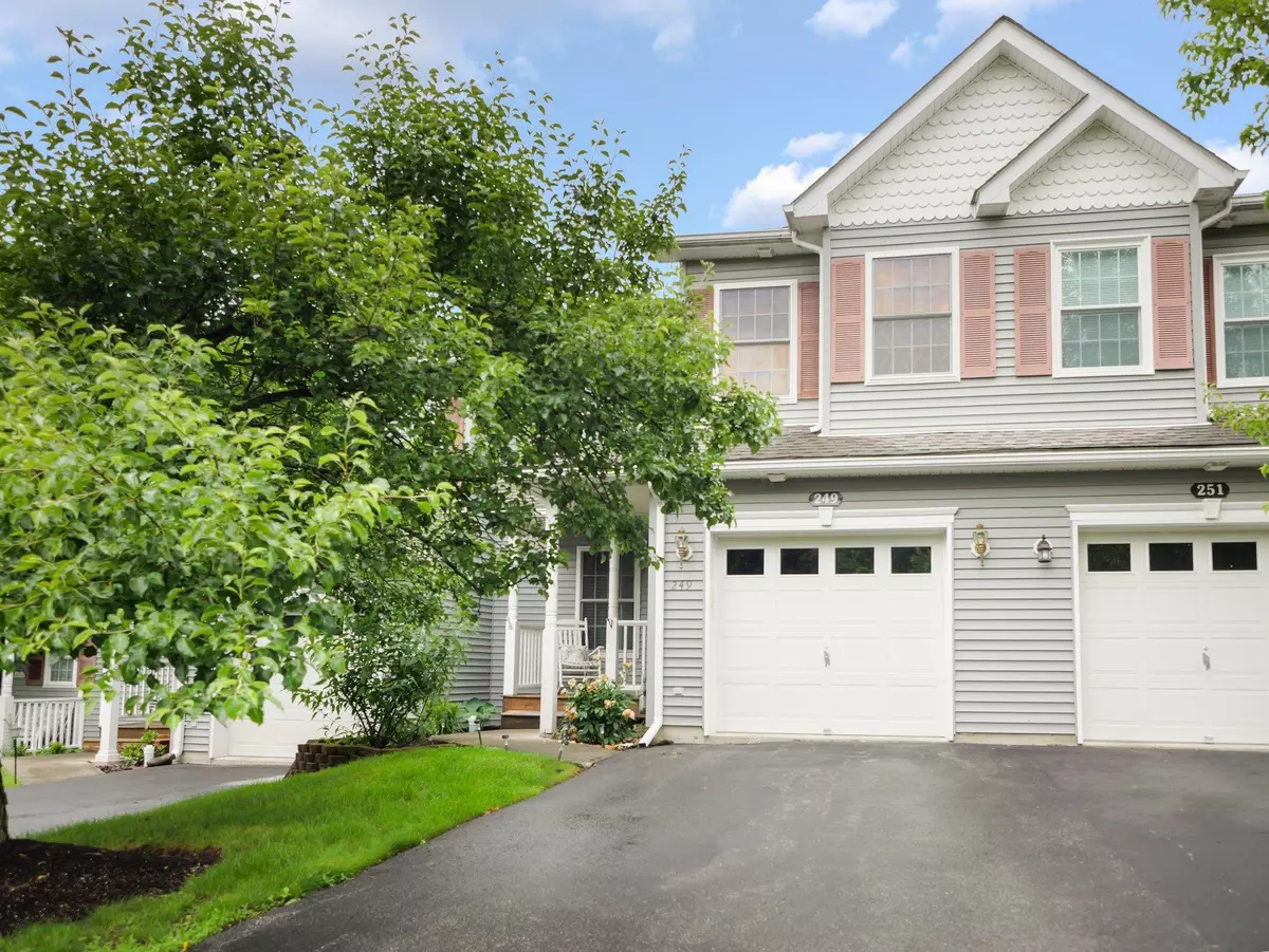 Hyde Park, NY 12538,249 Pinebrook DR