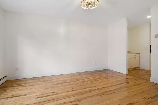 Islandia, NY 11749,16 Sampson AVE