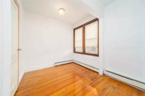 College Point, NY 11356,124-01 9th AVE