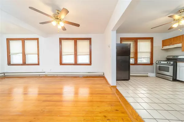 College Point, NY 11356,124-01 9th AVE
