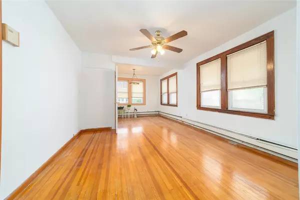 College Point, NY 11356,124-01 9th AVE