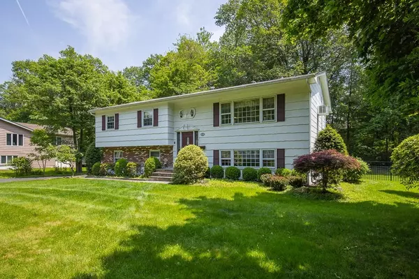 New City, NY 10956,74 Eberling DR