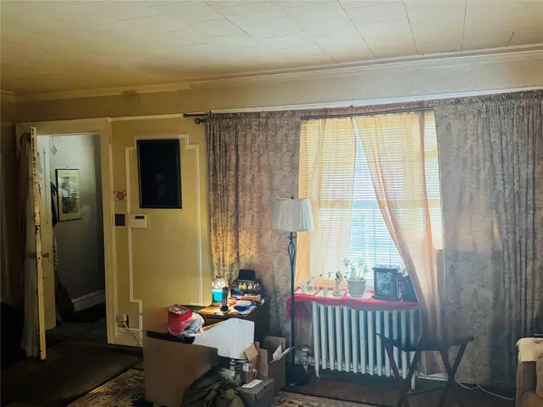 Saint Albans, NY 11412,114-11 200th ST