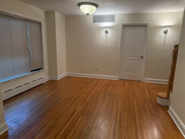 Hewlett, NY 11557,1357 Kew AVE