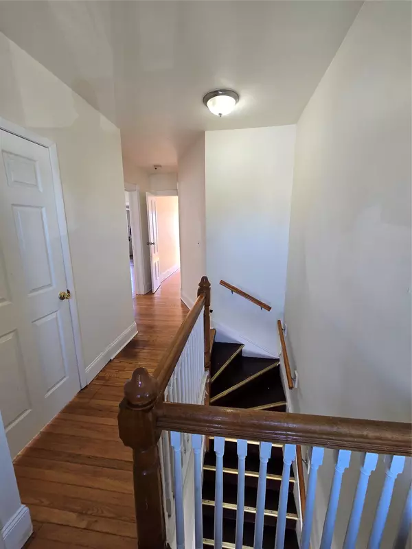 Peekskill, NY 10566,739 Frost AVE ##2