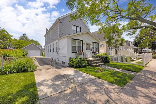13325 120th ST, South Ozone Park, NY 11420