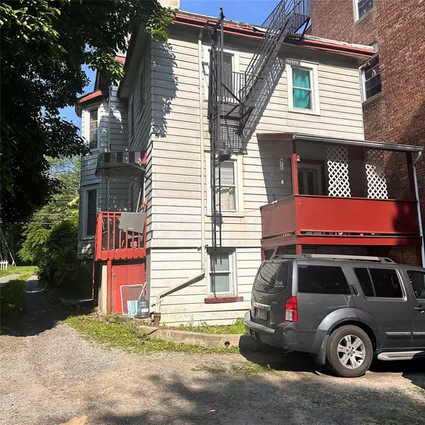 Poughkeepsie, NY 12601,86 S Hamilton ST