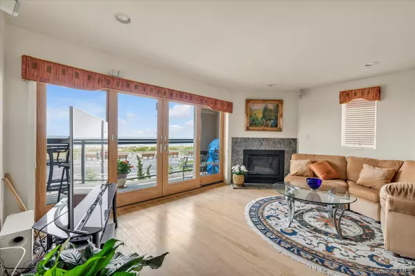 Long Beach, NY 11561,428 Oceanfront