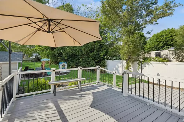 Patchogue, NY 11772,23 Marshall ST