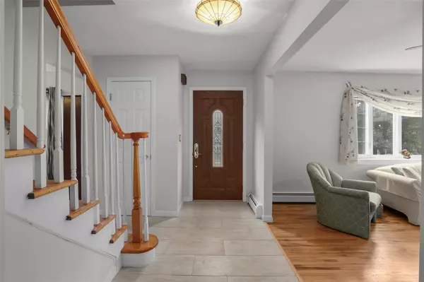 Cortlandt Manor, NY 10567,16 Shipley DR