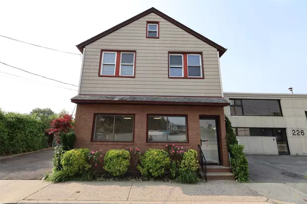 230 Westbury AVE #1, Carle Place, NY 11514