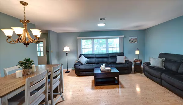 Ridge, NY 11961,68A Enfield CT #68A