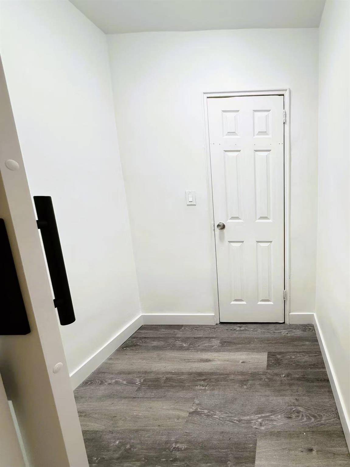 Kew Garden Hills, NY 11367,150-29 72 RD #5E