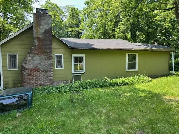 Pleasant Valley, NY 12569,25 Pine Hill RD