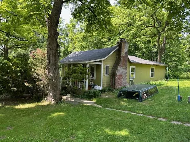 Pleasant Valley, NY 12569,25 Pine Hill RD