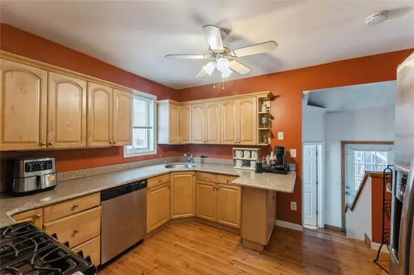 Valley Stream, NY 11581,45 4th ST