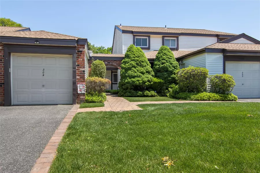 302 Gotham WAY, Saint James, NY 11780