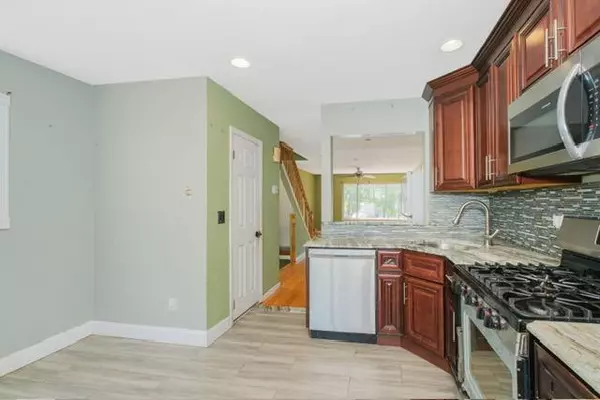 Staten Island, NY 10303,293 Wingham ST