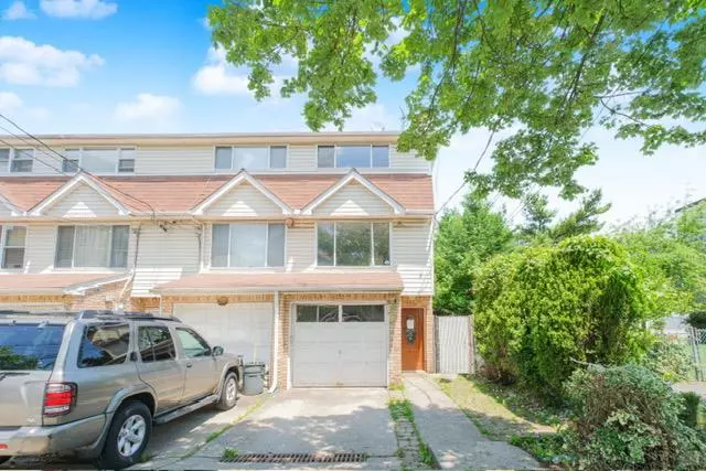 293 Wingham ST, Staten Island, NY 10303