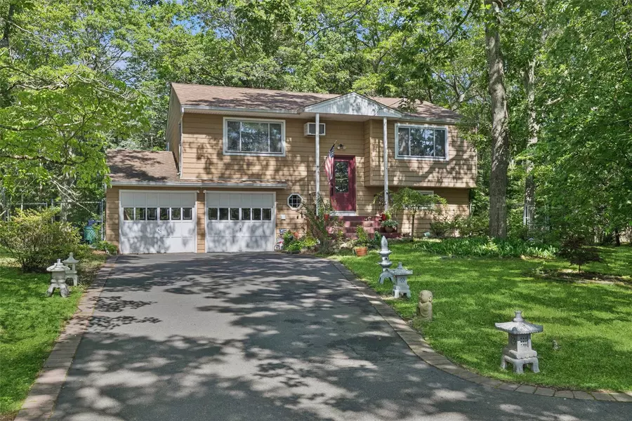 102 Carman Road, Dix Hills, NY 11746