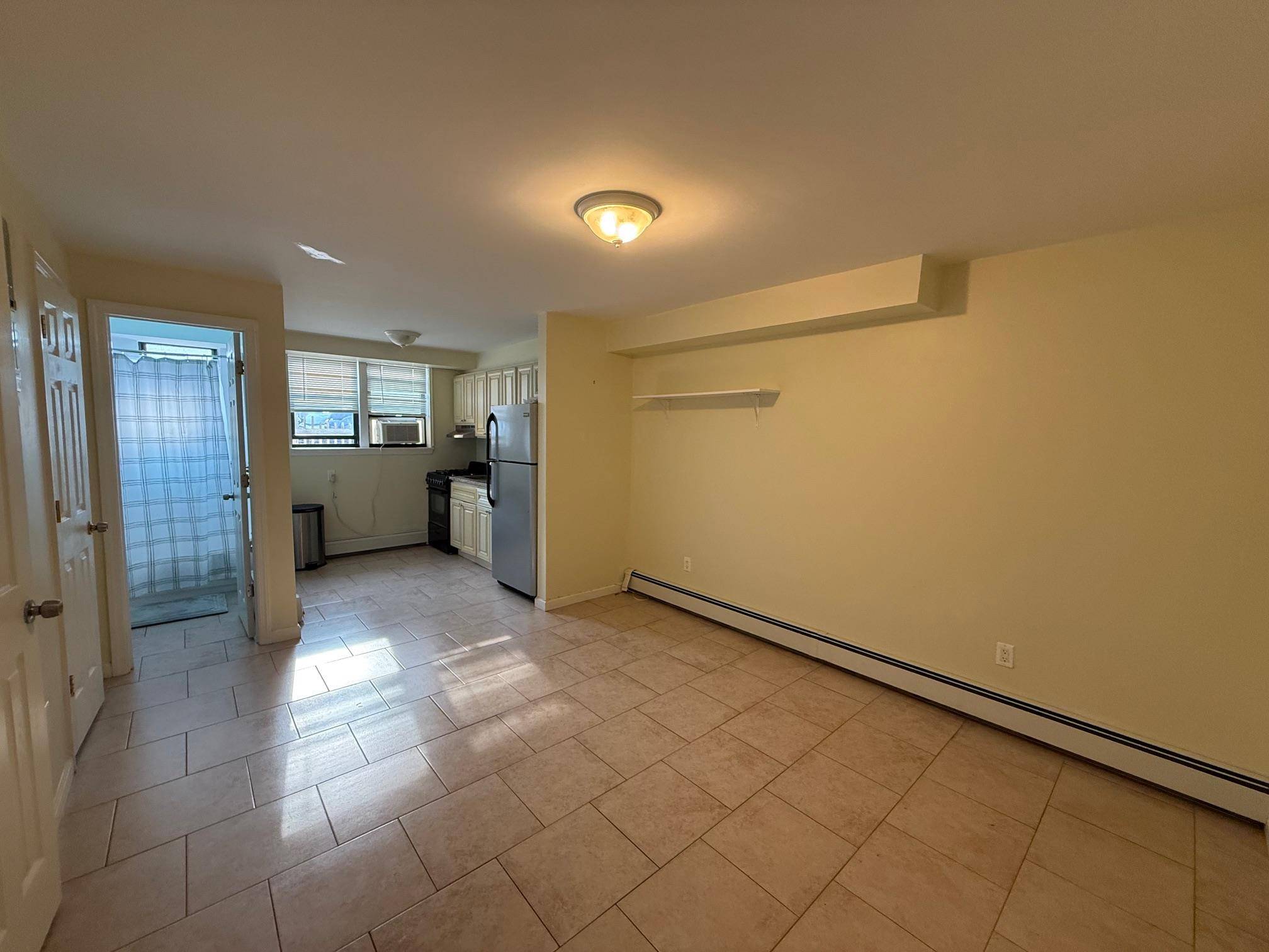Long Beach, NY 11561,65 W Broadway #4G