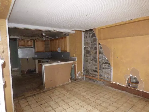 College Point, NY 11356,11-10 124 ST