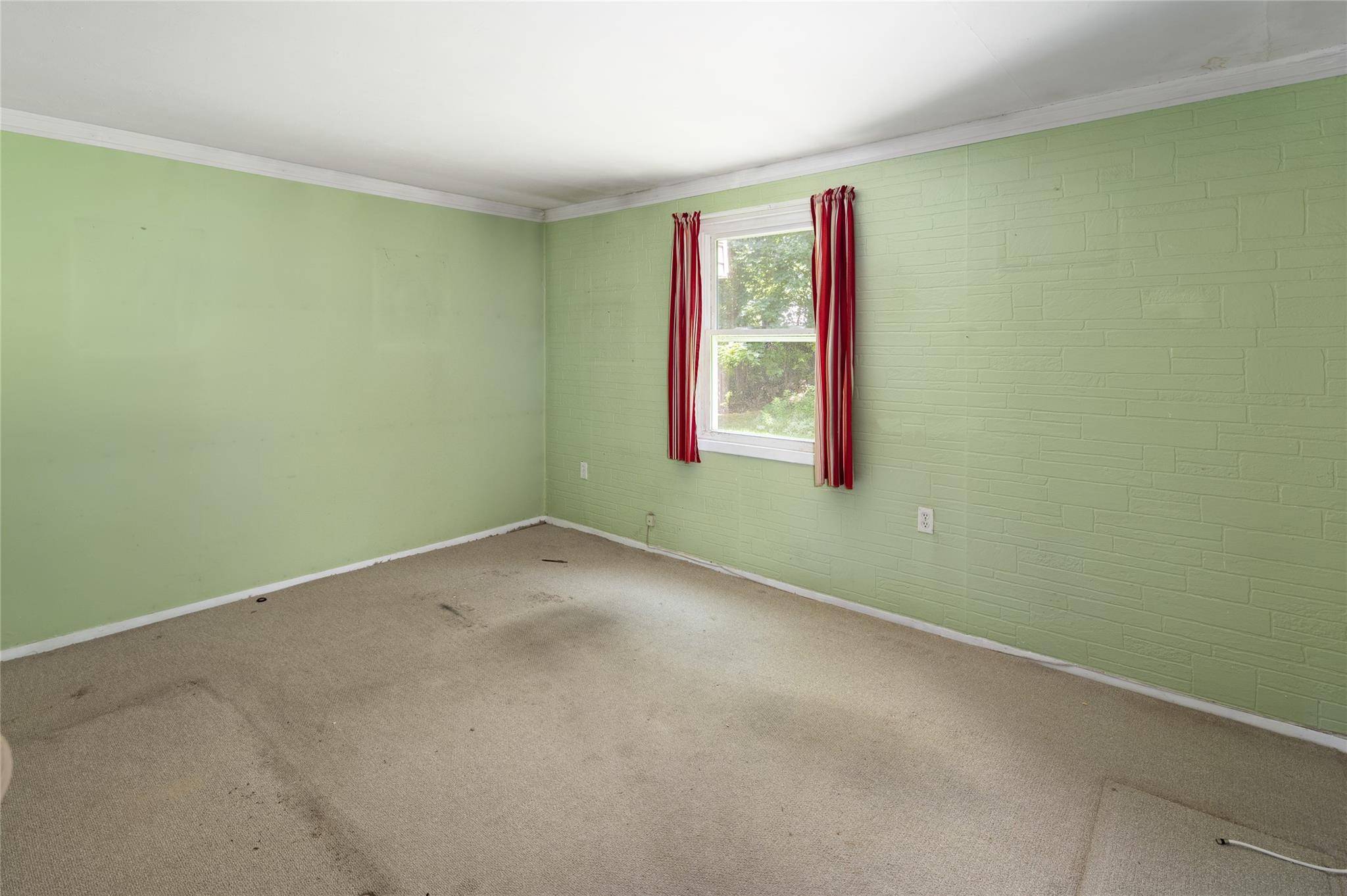 Mount Kisco, NY 10549,94 East WAY