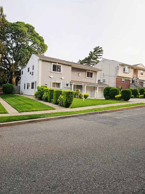 Hempstead, NY 11552,511 Chesman ST