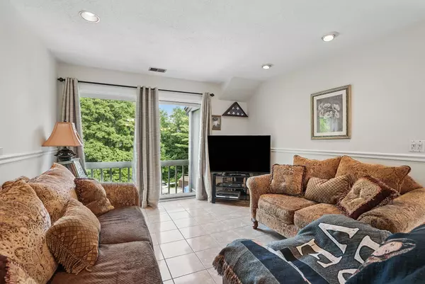 Yorktown Heights, NY 10598,34 Overlook Commons