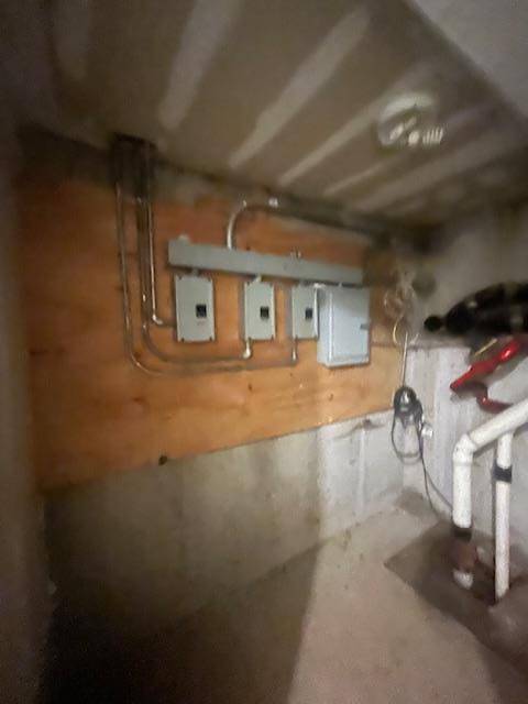 Bronx, NY 10460,879 Elsmere PL