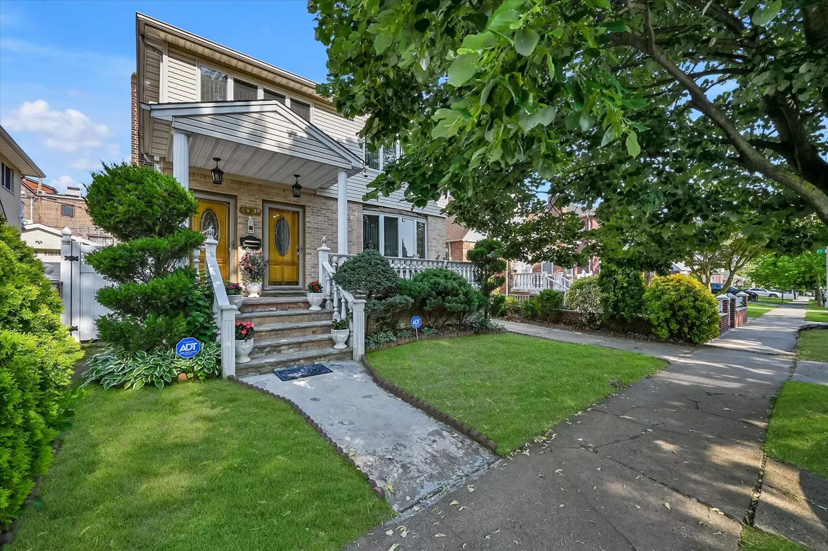 Flushing, NY 11358,4539 192nd ST