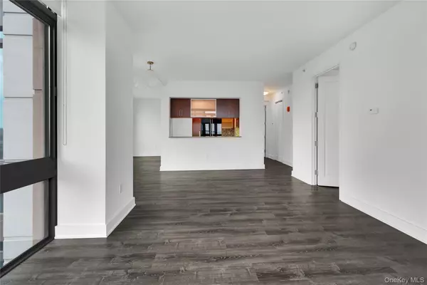 New Rochelle, NY 10801,175 Huguenot ST #1106