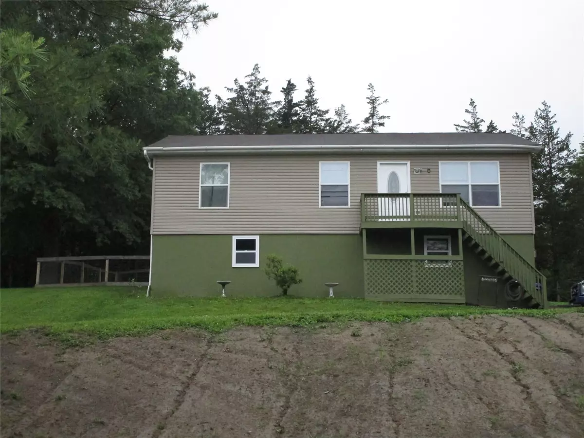 Athens, NY 12051,142 Adams RD